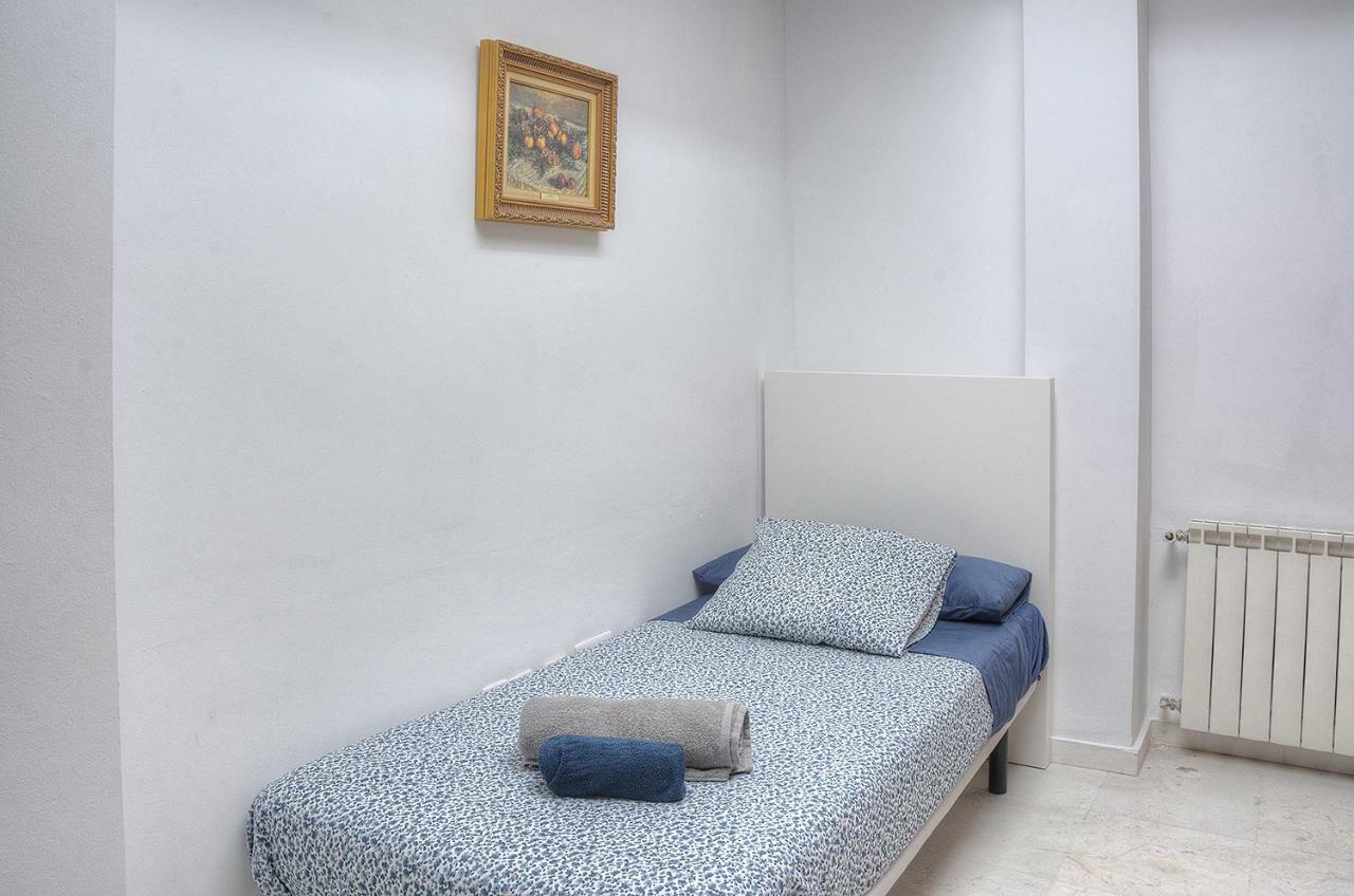 Sevilla Butterfly Suites Bagian luar foto
