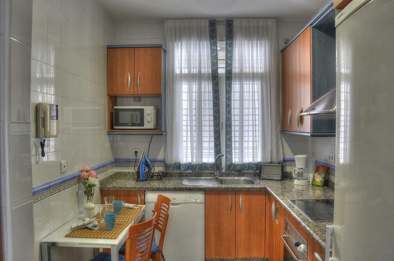 Sevilla Butterfly Suites Bagian luar foto